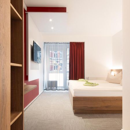Hotel Wettiner Hof Риза Экстерьер фото