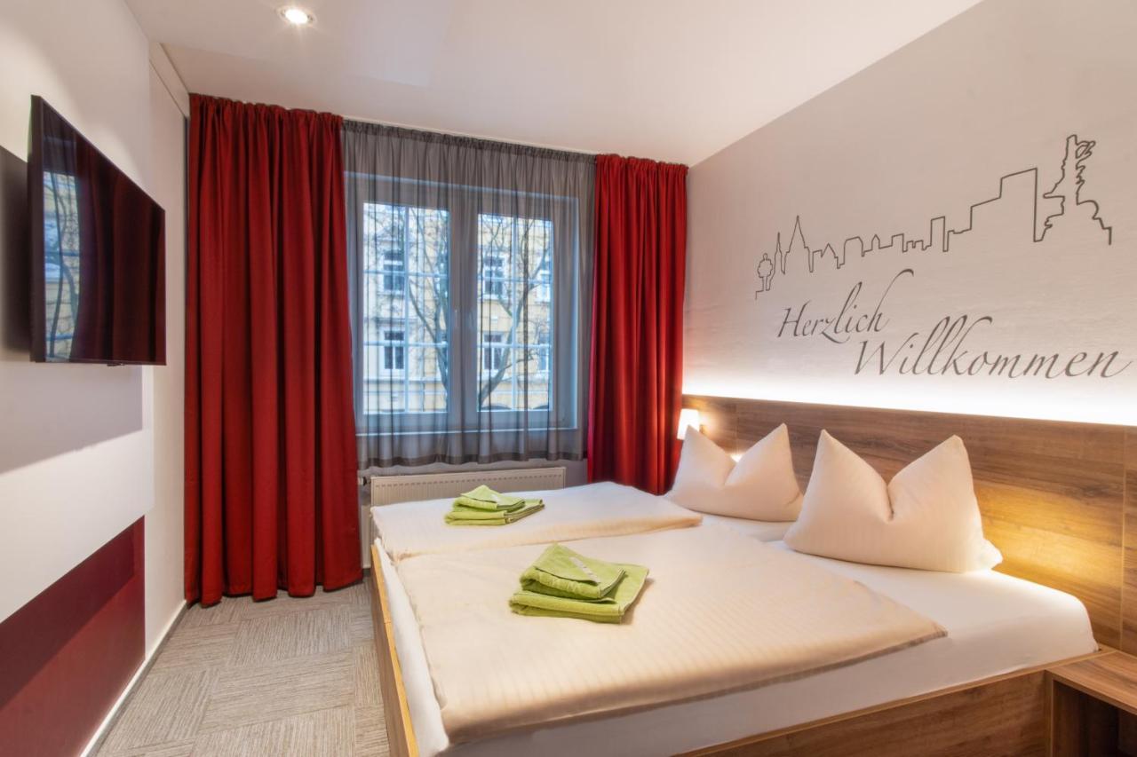 Hotel Wettiner Hof Риза Экстерьер фото