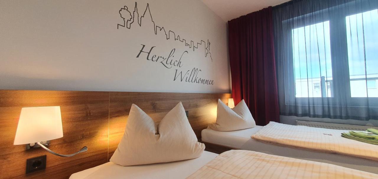 Hotel Wettiner Hof Риза Экстерьер фото