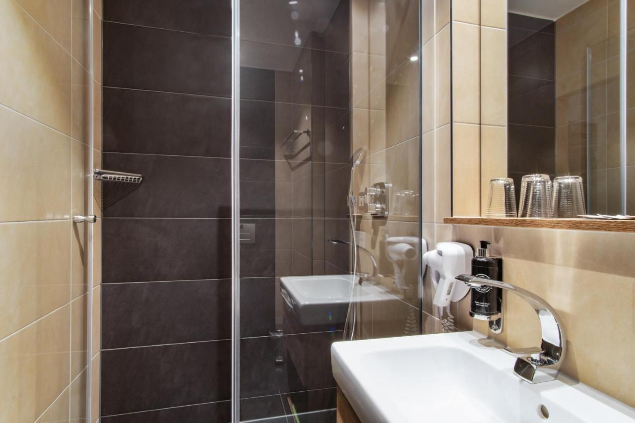 Hotel Wettiner Hof Риза Экстерьер фото