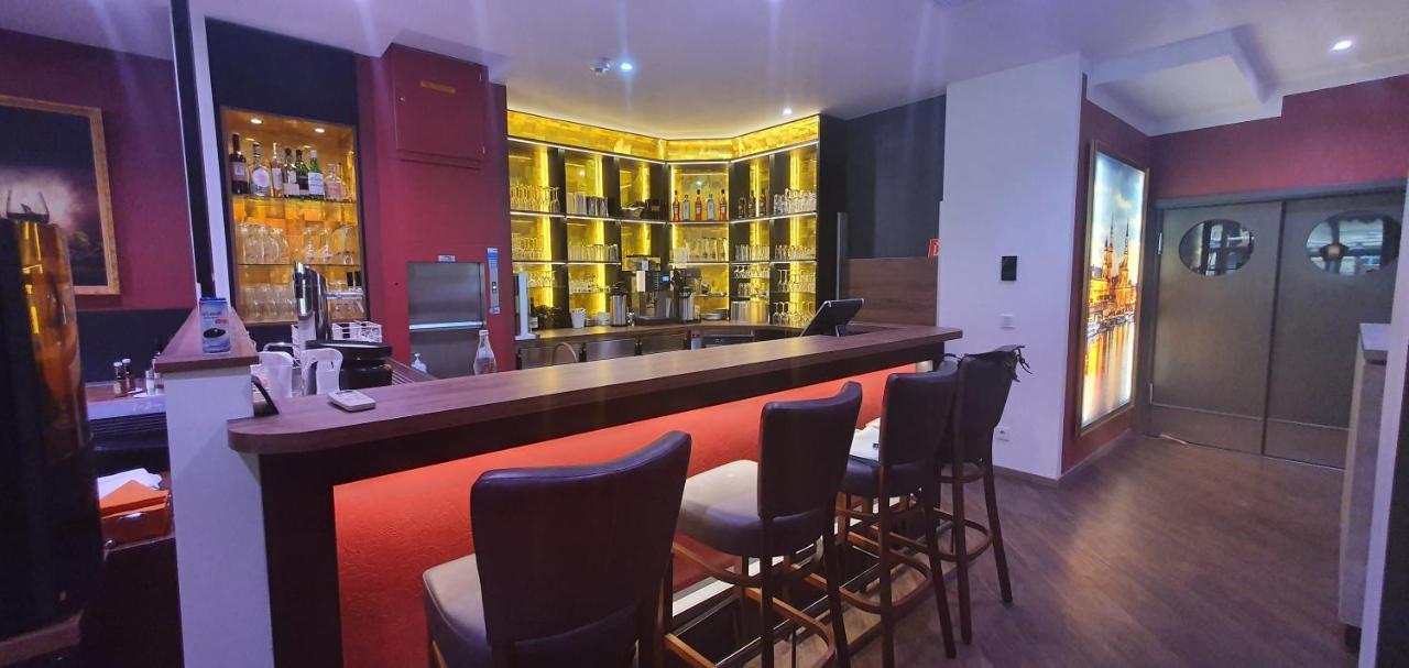 Hotel Wettiner Hof Риза Экстерьер фото
